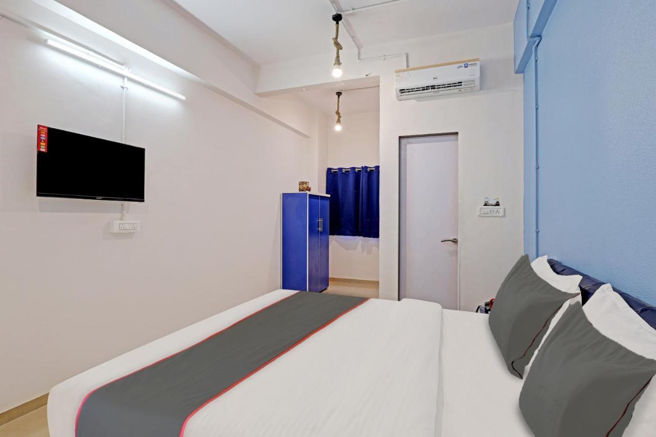 Hotel Solitaire, Best Luxurious Hotel Ac Rooms In Surat Exteriör bild