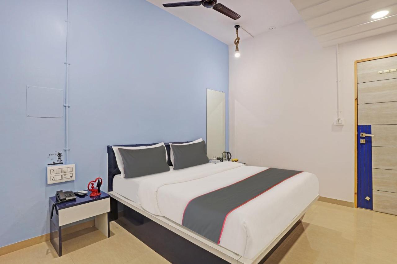 Hotel Solitaire, Best Luxurious Hotel Ac Rooms In Surat Exteriör bild